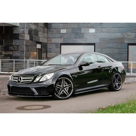 MERCEDES BENZ W207 ZESTAW STYLIZACYJNY BLACK SERIES