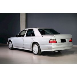 MERCEDES-BENZ W124 SEDAN AMG LOOK - ZESTAW STYLIZACYJNY
