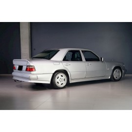 MERCEDES-BENZ W124 SEDAN AMG LOOK - ZESTAW STYLIZACYJNY