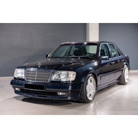 MERCEDES-BENZ W124 SEDAN AMG LOOK - ZDERZAK PRZÓD + LAMPY PRZECIWMGIELNE
