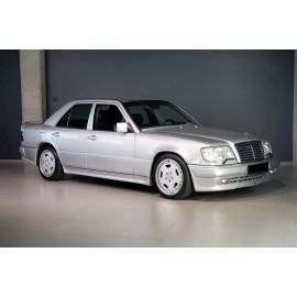 MERCEDES-BENZ W124 SEDAN AMG LOOK - ZDERZAK PRZÓD + LAMPY PRZECIWMGIELNE