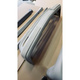 MERCEDES-BENZ W124 SEDAN AMG LOOK - ZDERZAK PRZÓD + LAMPY PRZECIWMGIELNE