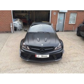 MERCEDES W204 SEDAN - ZESTAW STYLIZACYJNY BLACK SERIES