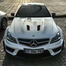 MERCEDES W204 SEDAN - ZESTAW STYLIZACYJNY BLACK SERIES