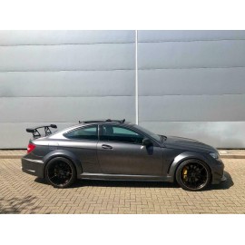 MERCEDES W204 SEDAN - ZESTAW STYLIZACYJNY BLACK SERIES