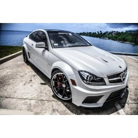 MERCEDES W204 SEDAN - ZESTAW STYLIZACYJNY BLACK SERIES