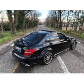 MERCEDES W204 SEDAN - ZESTAW STYLIZACYJNY BLACK SERIES